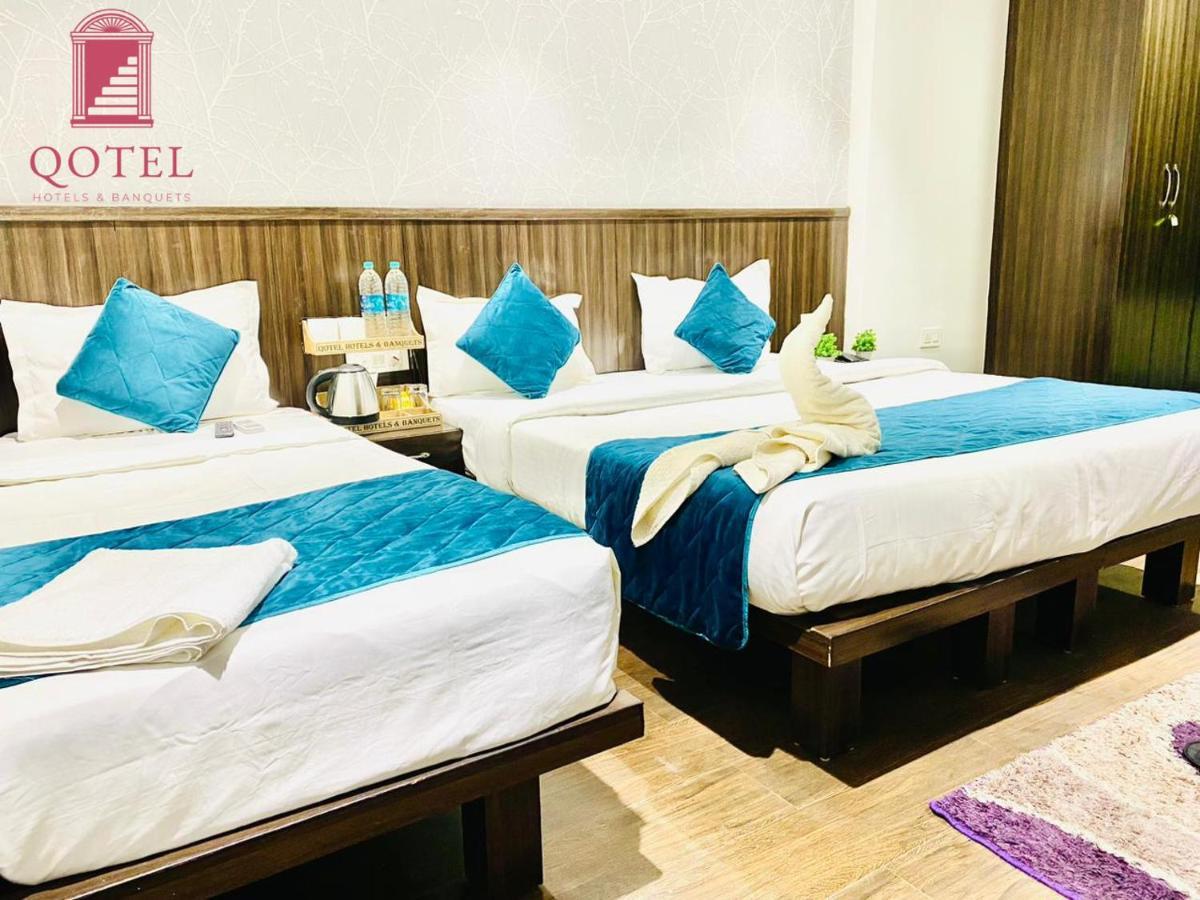 Qotel Hotel Rajouri Garden Above Ritu Marbles, Near Rajouri Garden Metro Station-Couple Friendly Nuova Delhi Esterno foto